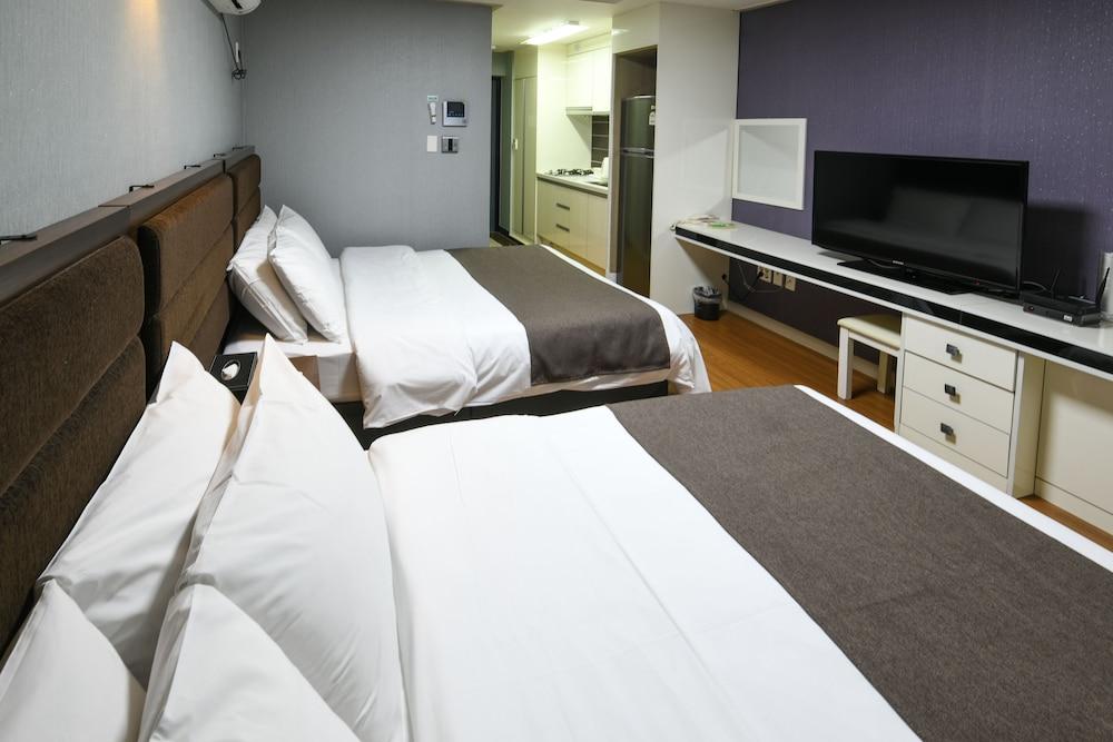 Jeju Airport Hotel Exterior photo