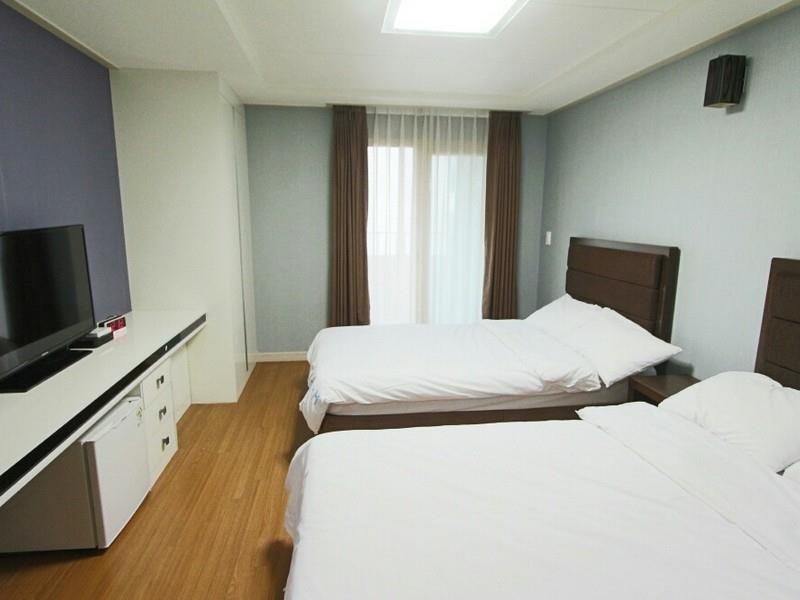 Jeju Airport Hotel Exterior photo